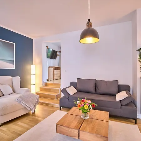 Stilvolle Stadtwohnungen I Komfort & Charme * Bréma