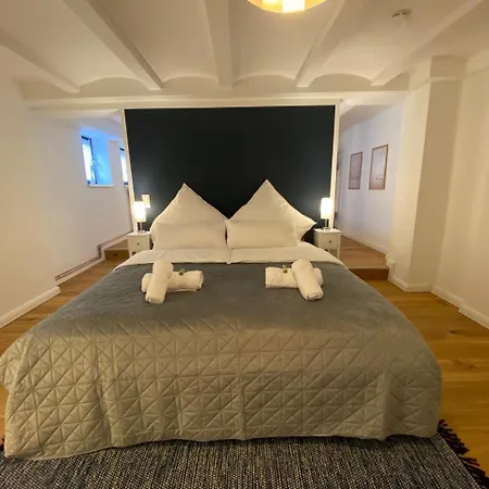 Stilvolle Stadtwohnungen I Komfort & Charme Apartmán *