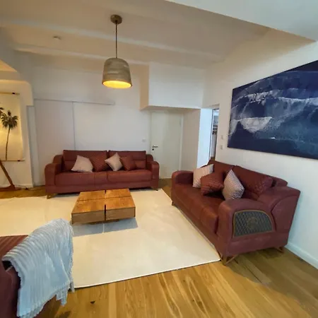 Stilvolle Stadtwohnungen I Komfort & Charme Apartmán *