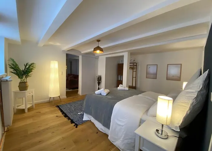 Stilvolle Stadtwohnungen I Komfort & Charme *